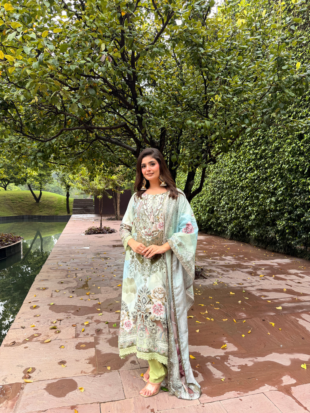 Floral print Suit With Dupatta