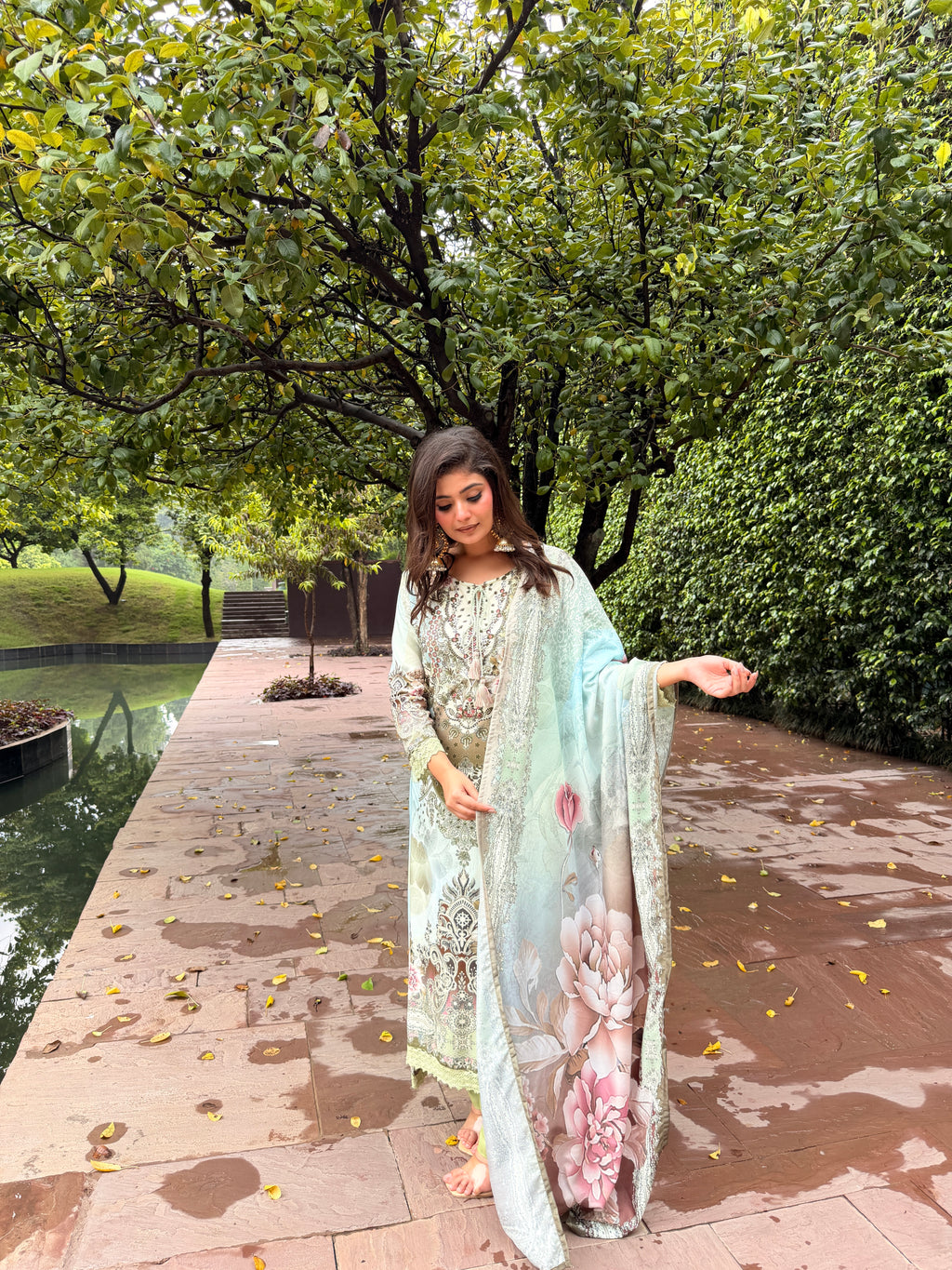Floral print Suit With Dupatta