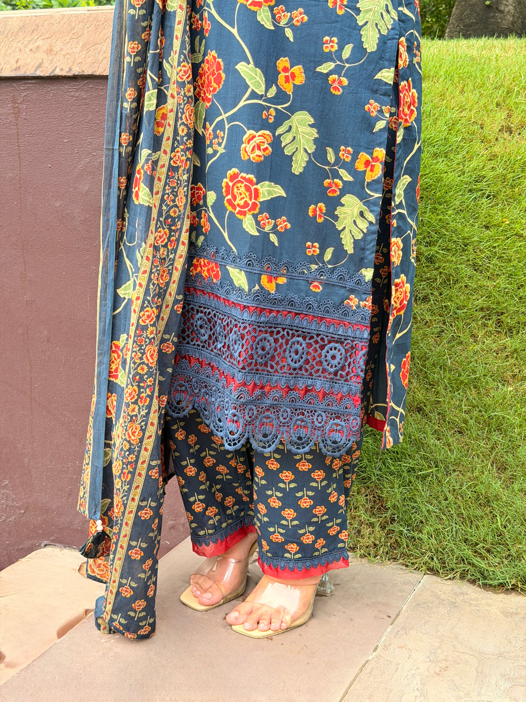 Floral print Suit With Dupatta