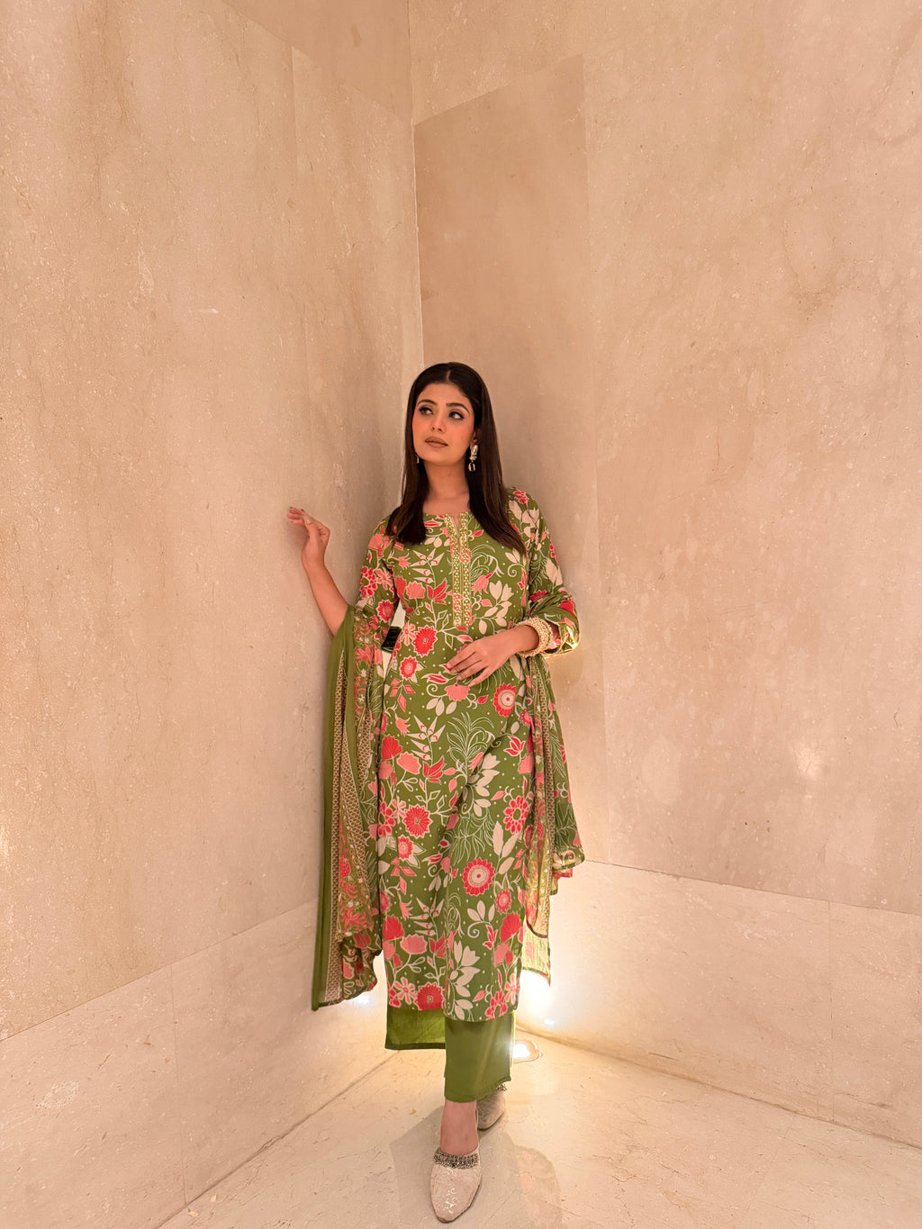 Floral print Suit With Dupatta
