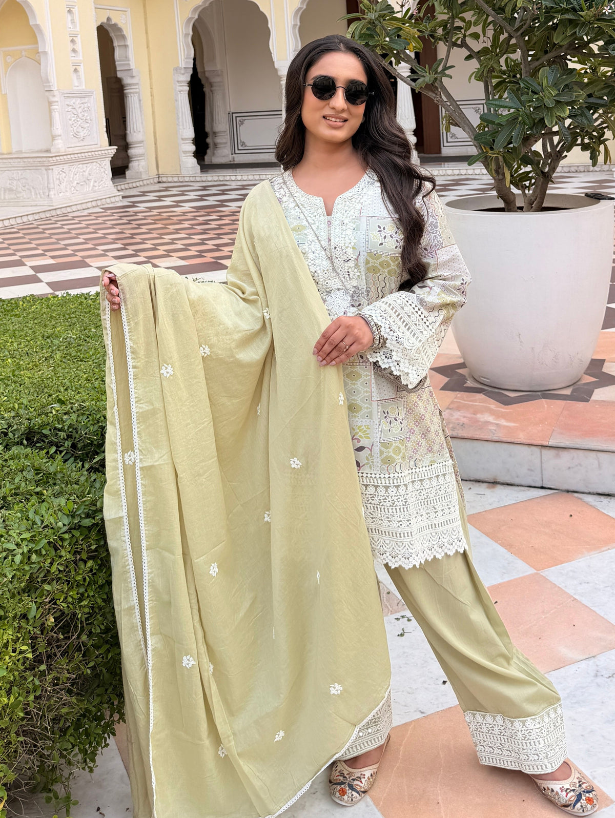 floral salwar suit online
