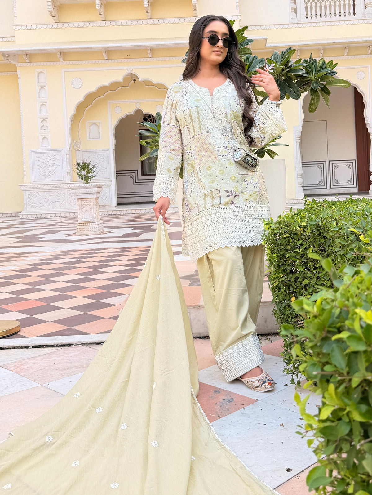 floral salwar suit online
