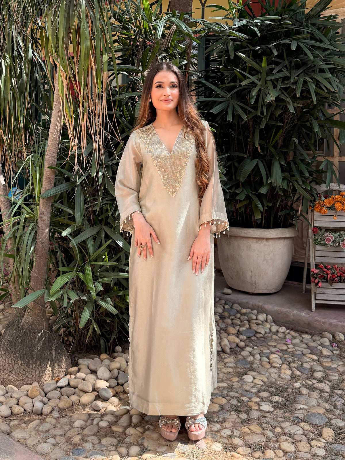 Kesar — 2-Piece Suit With Potli